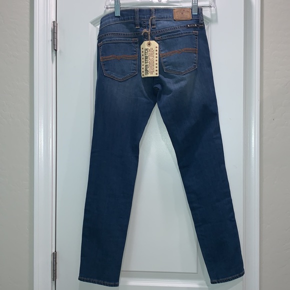 LUCKY BRAND SIZE 00 NWT CHARLIE CAPRI JEANS - Picture 6 of 10